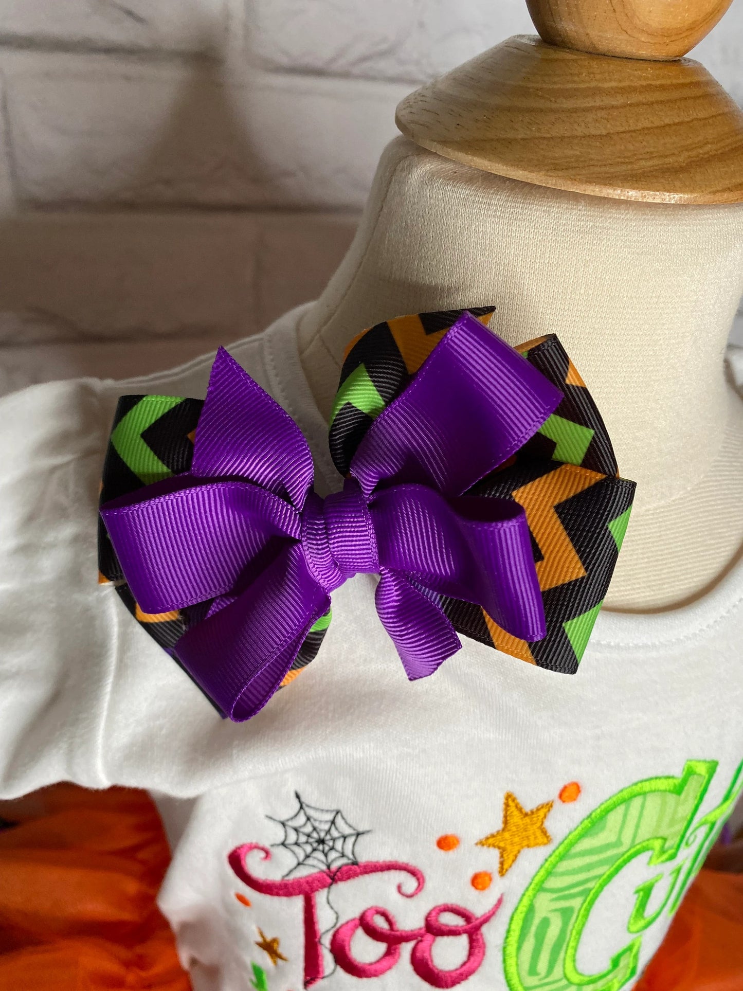 Too Cut to Spook Tutu Set, Halloween Tutu Set, Halloween Shirt Hairbow Tutu, Halloween Spiders Pumpkins Bats Ribbon