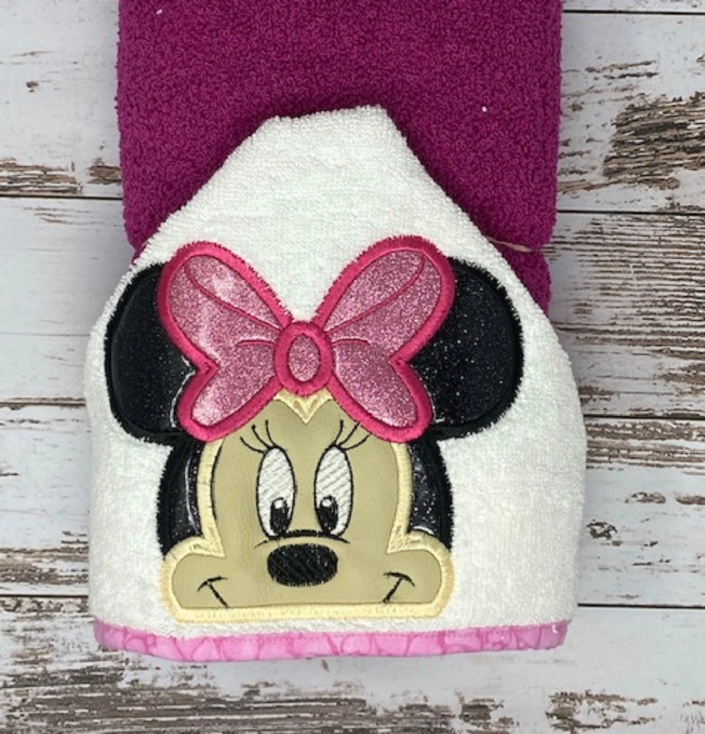 Cute Pink Bow Personalized Hooded Towel, Kid's Beach Towel, Children's Bath Towel