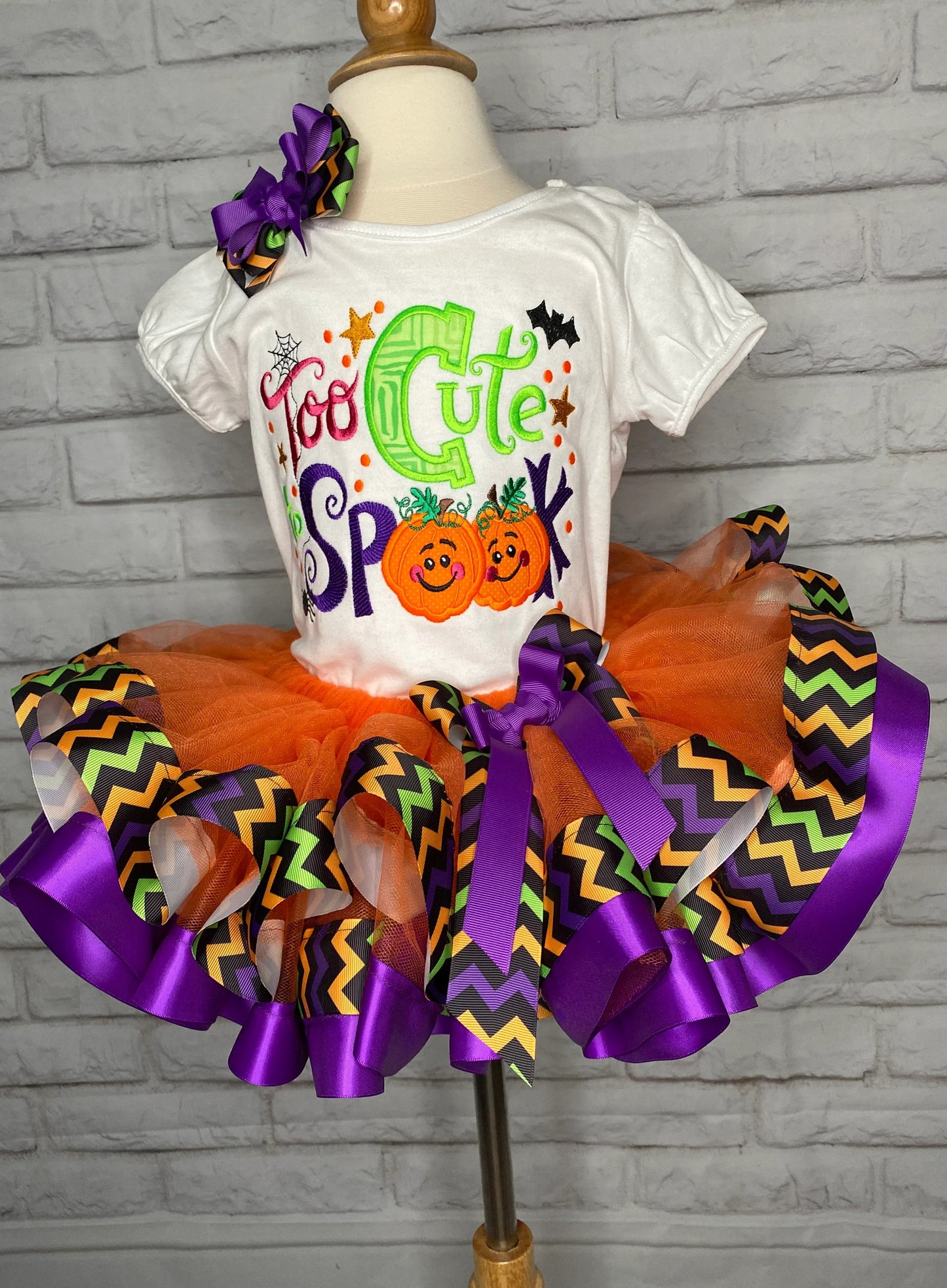 Too Cut to Spook Tutu Set, Halloween Tutu Set, Halloween Shirt Hairbow Tutu, Halloween Spiders Pumpkins Bats Ribbon