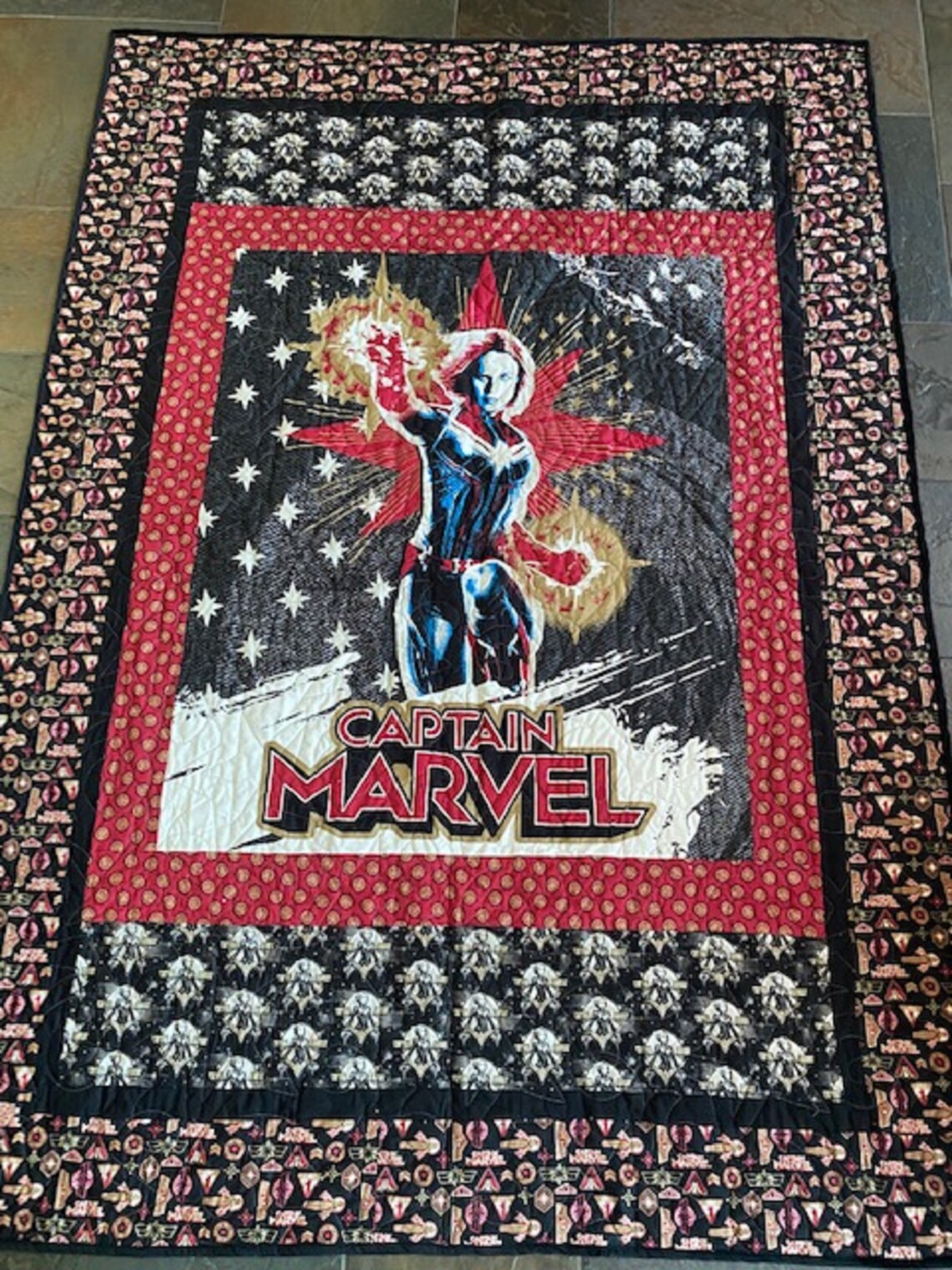 Girl Superheroine Comic Book Lap Twin Quilt 58" x 82", Female Superhero